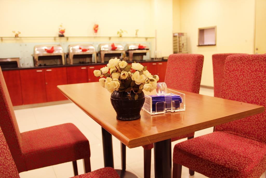 Hanting Hotel Ji'Nan Jiefang Road 2Nd Jinan Rum bild